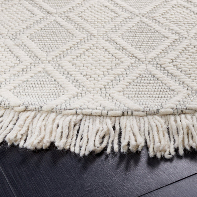 Safavieh Natura Nat870A Ivory Rug.