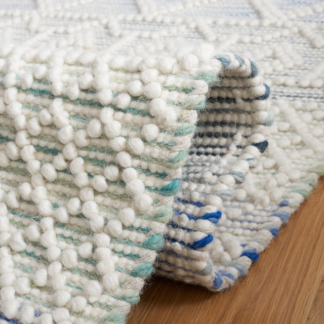 Safavieh Natura Nat875L Ivory/Light Blue Rug.