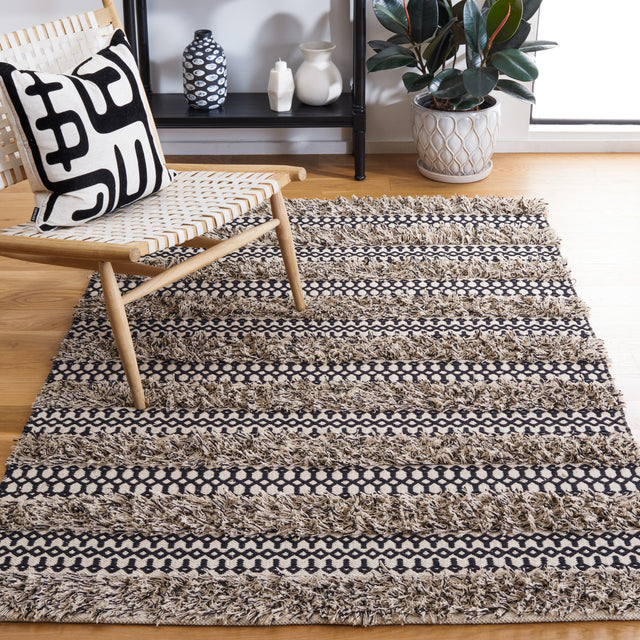 Safavieh Natura Nat927Z Black/Ivory Rug.