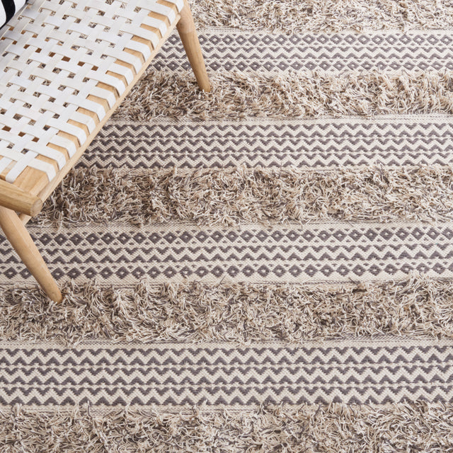 Safavieh Natura Nat929F Grey/Ivory Rug.