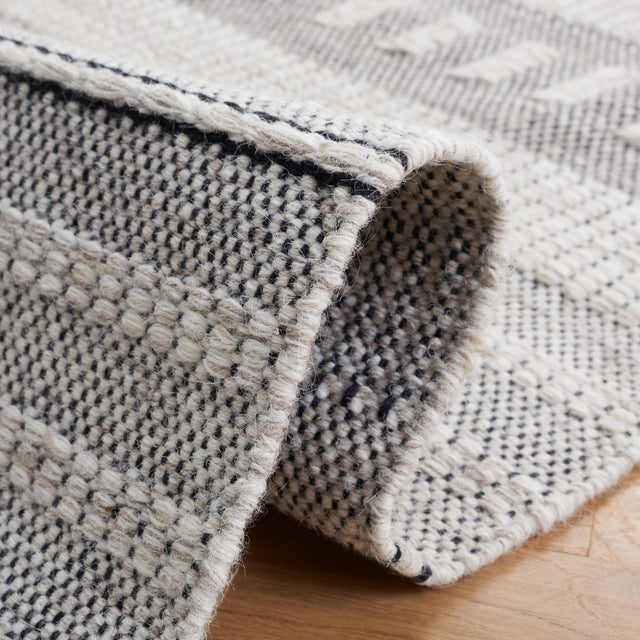 Safavieh Natura Nat931F Grey/Black Rug.