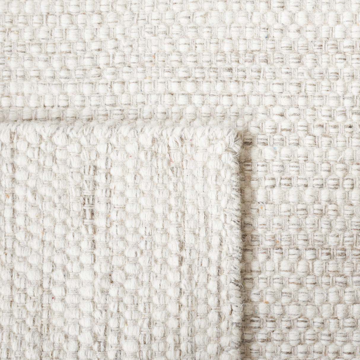Safavieh Natura Nat975G Ivory/Light Grey Rug.