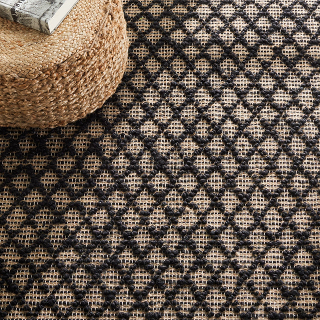 Safavieh Natural Fiber Nf222Z Black/Natural Rug.