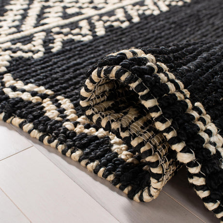 Safavieh Natural Fiber Nf552Z Black Rugs.