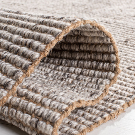 Safavieh Natural Fiber Nf826G Silver/Natural Rug.