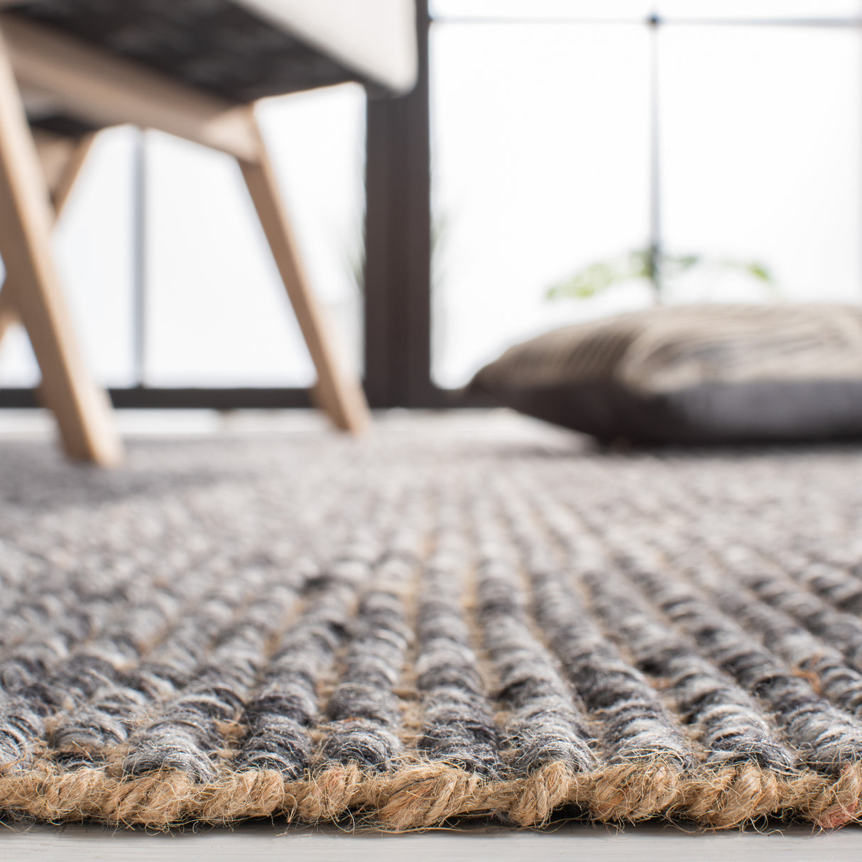 Safavieh Natural Fiber Nf826H Charcoal/Natural Rugs.