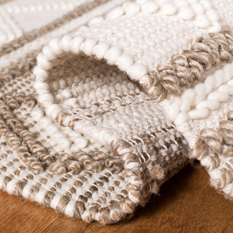 Safavieh Natural Fiber Nf866B Taupe/Ivory Rug.
