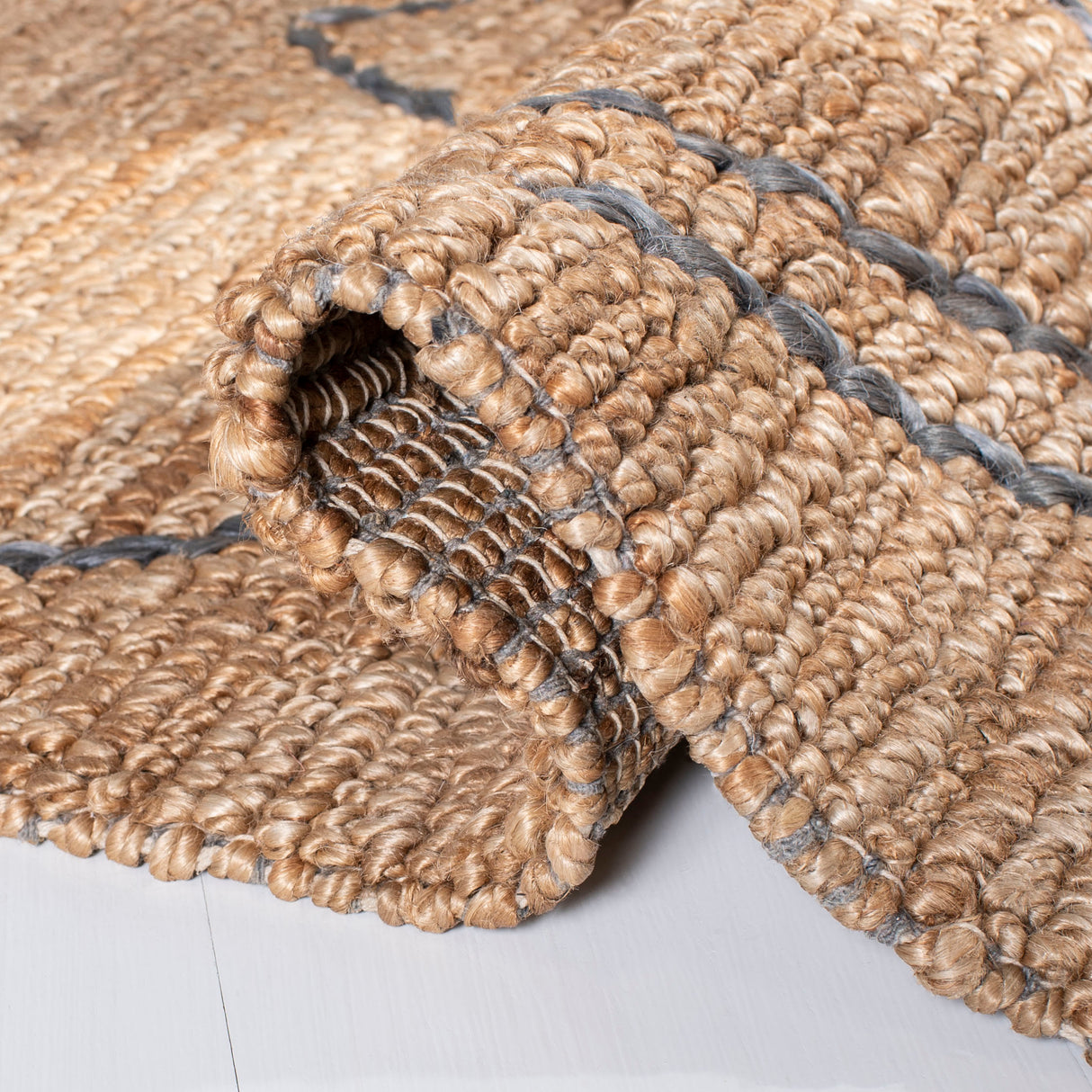 Safavieh Natural Fiber Nf957B Beige/Grey Rug.