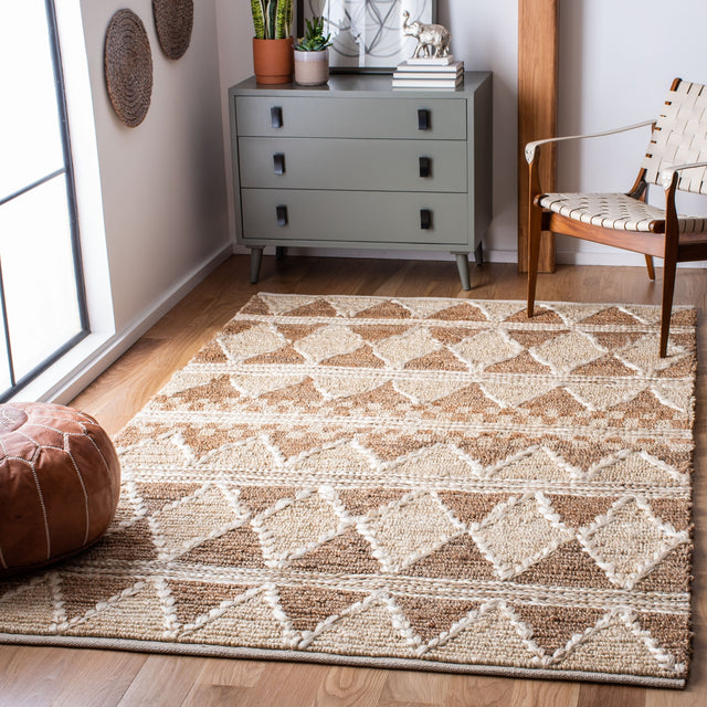 Safavieh Natural Fiber Nf958T Brown/Beige Rug.