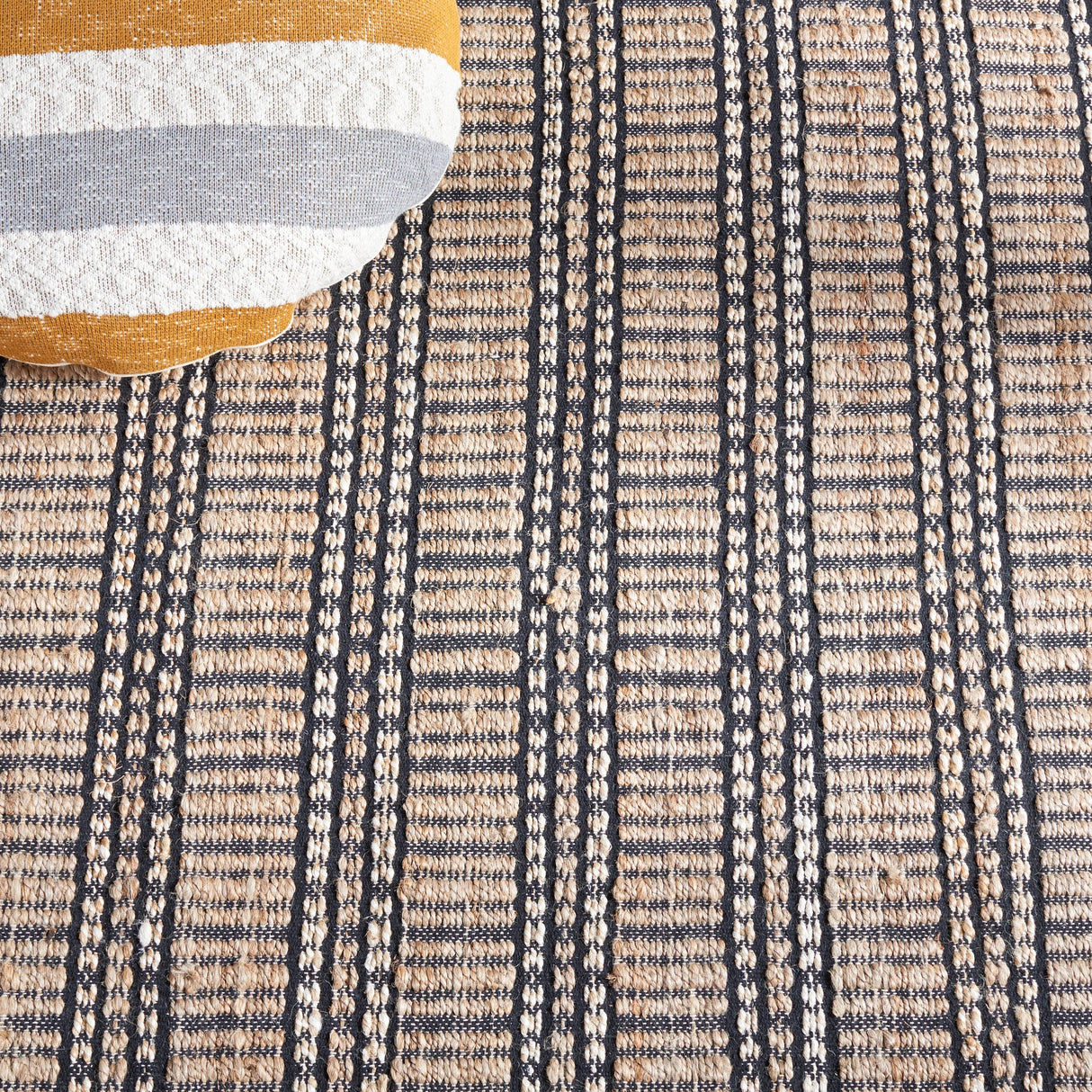 Safavieh Natural Fiber Nfb651Z Black/Natural Rug.