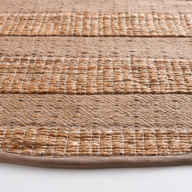 Safavieh Natural Fiber Nfb653E Taupe/Natural Rug.