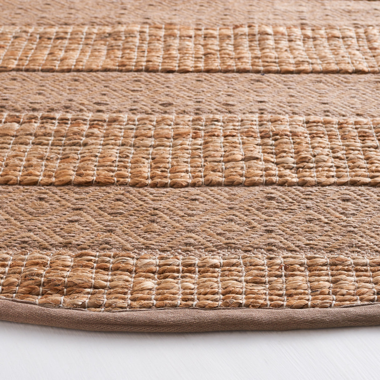 Safavieh Natural Fiber Nfb653E Taupe/Natural Rug.