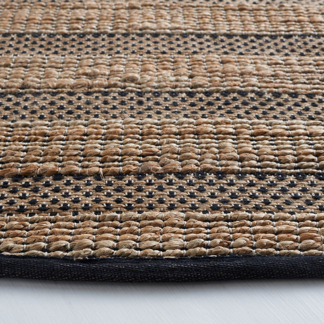 Safavieh Natural Fiber Nfb654Z Black/Natural Rug.