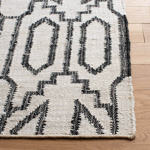 Safavieh Natural Fiber Nfb750A Ivory/Black Rug.