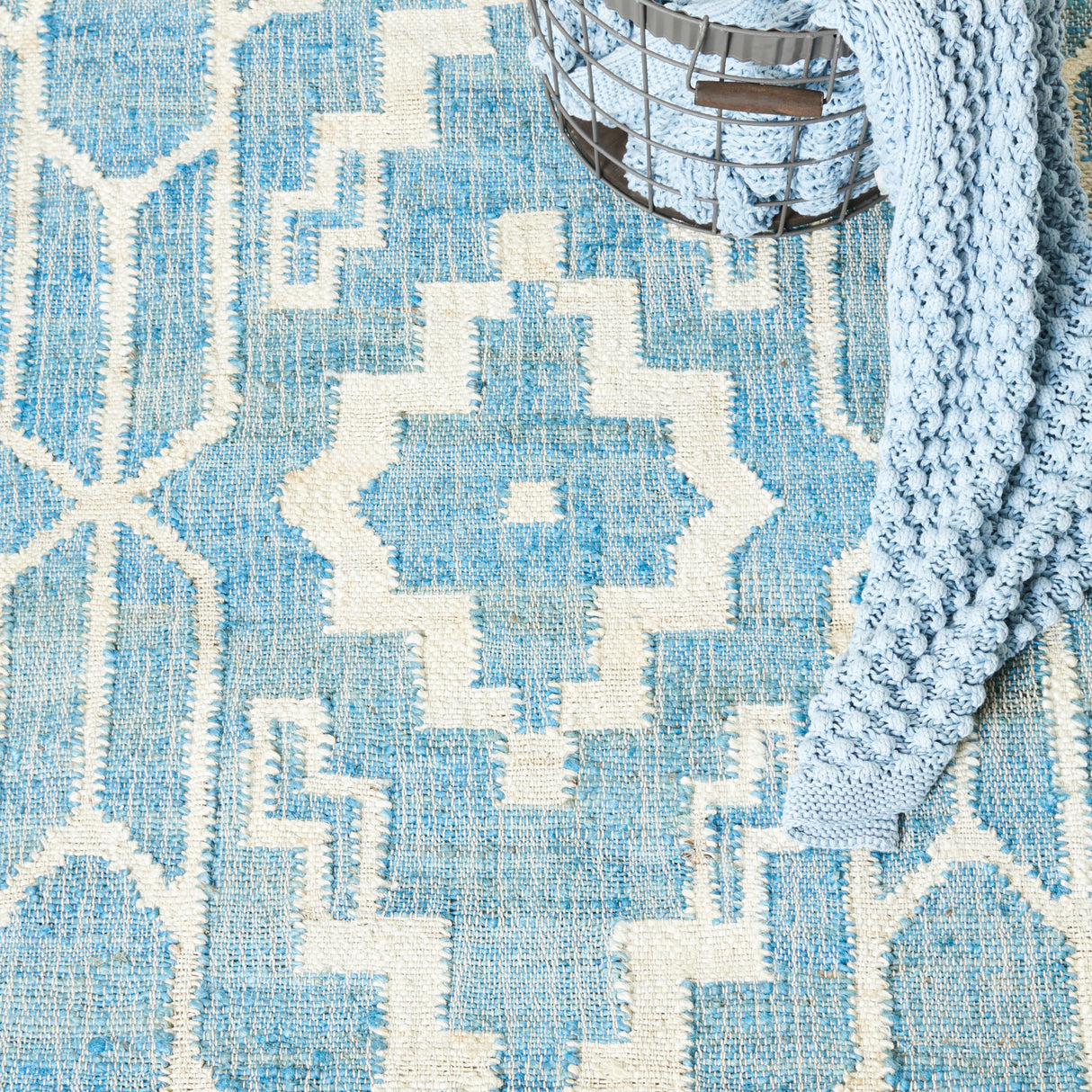 Safavieh Natural Fiber Nfb750M Blue/Ivory Rug.