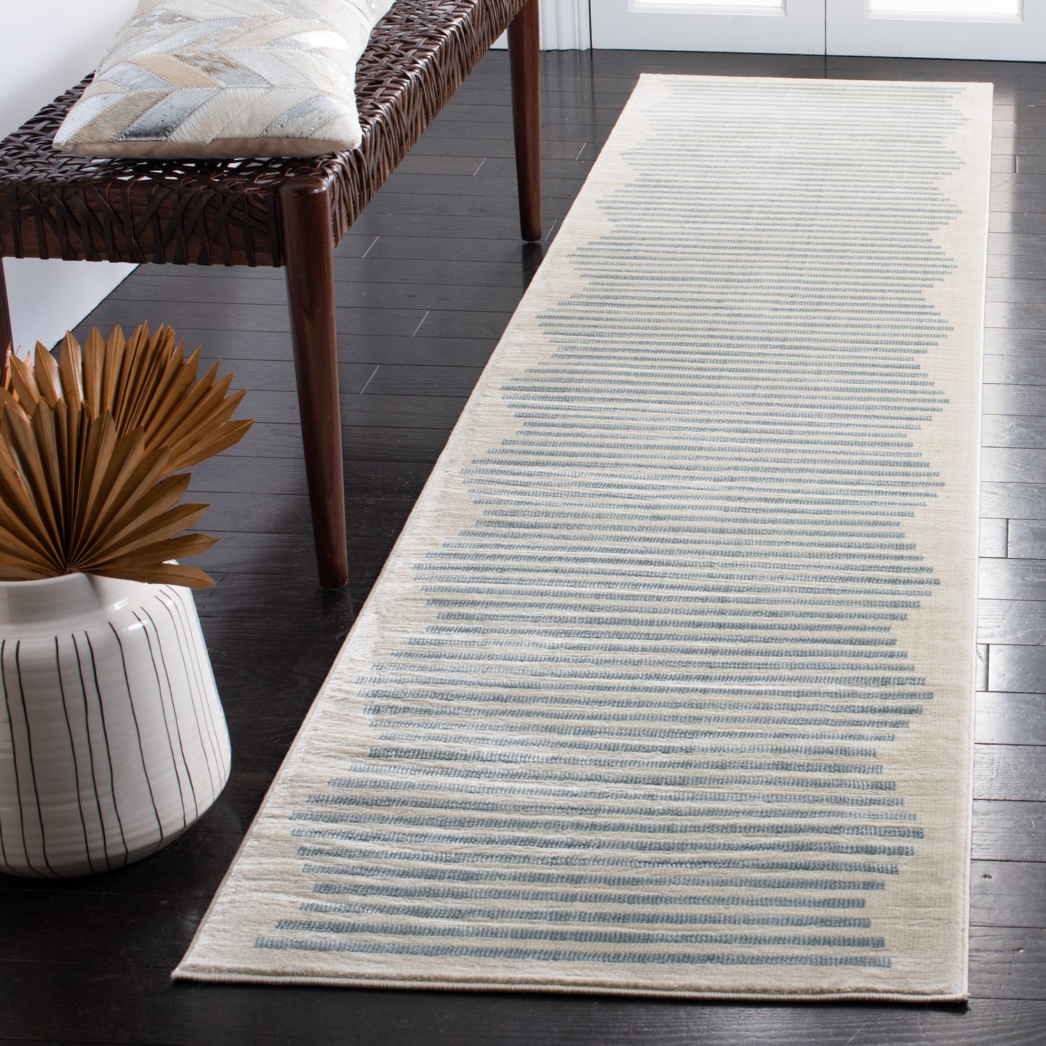 Safavieh Orwell Orw352A Ivory/Blue Rugs.