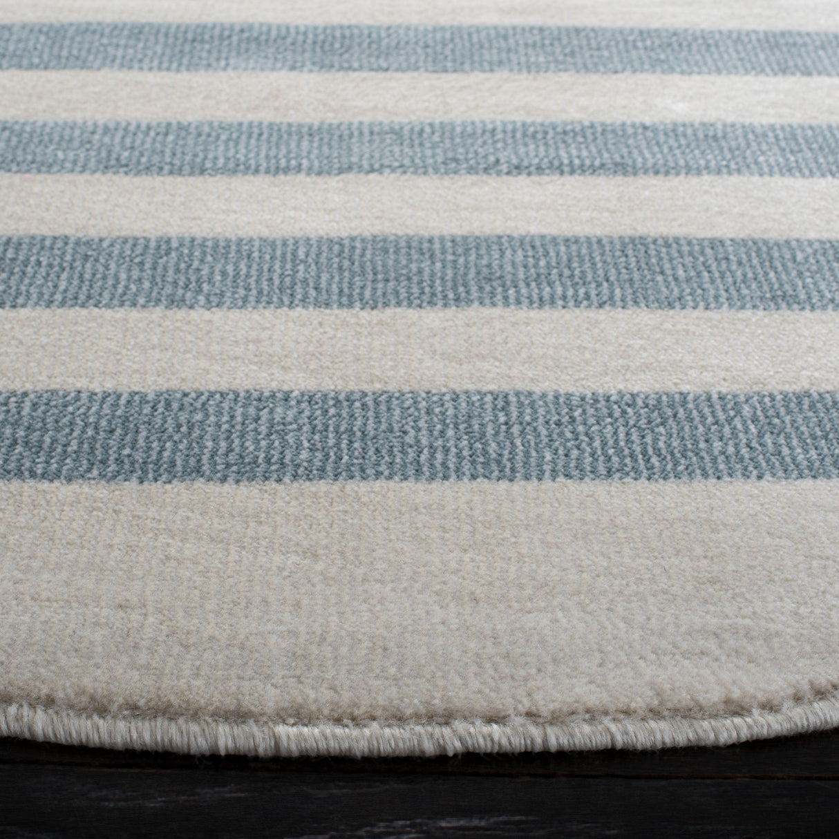 Safavieh Orwell Orw352A Ivory/Blue Rugs.