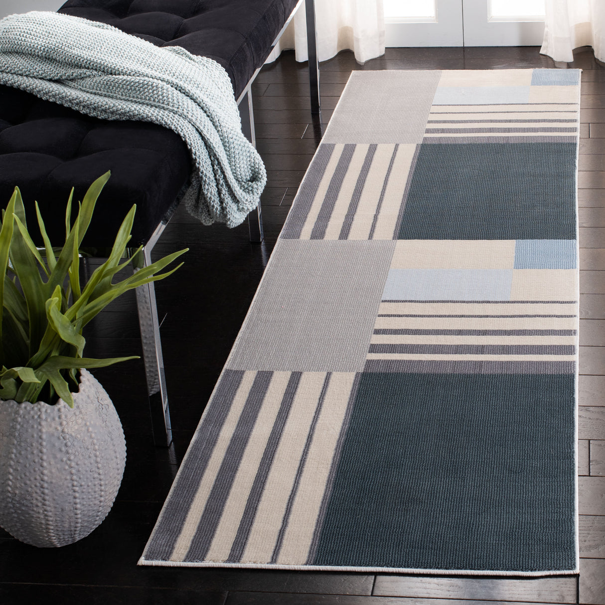 Safavieh Orwell Orw397H Charcoal/Beige Rug.