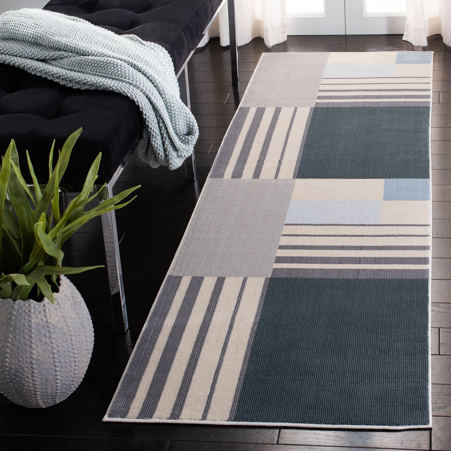 Safavieh Orwell Orw397H Charcoal/Beige Rug.
