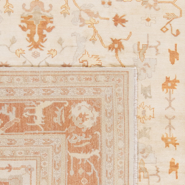 Safavieh Oushak Osh122A Ivory/Rust Rug.
