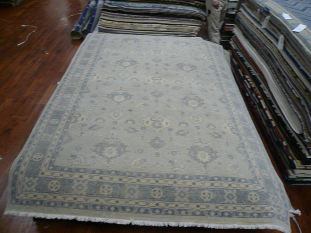 Safavieh Oushak Osh838A Silver Rug.