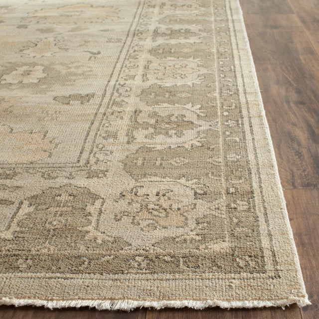 Safavieh Oushak Osh889A Silver/Grey Rug.