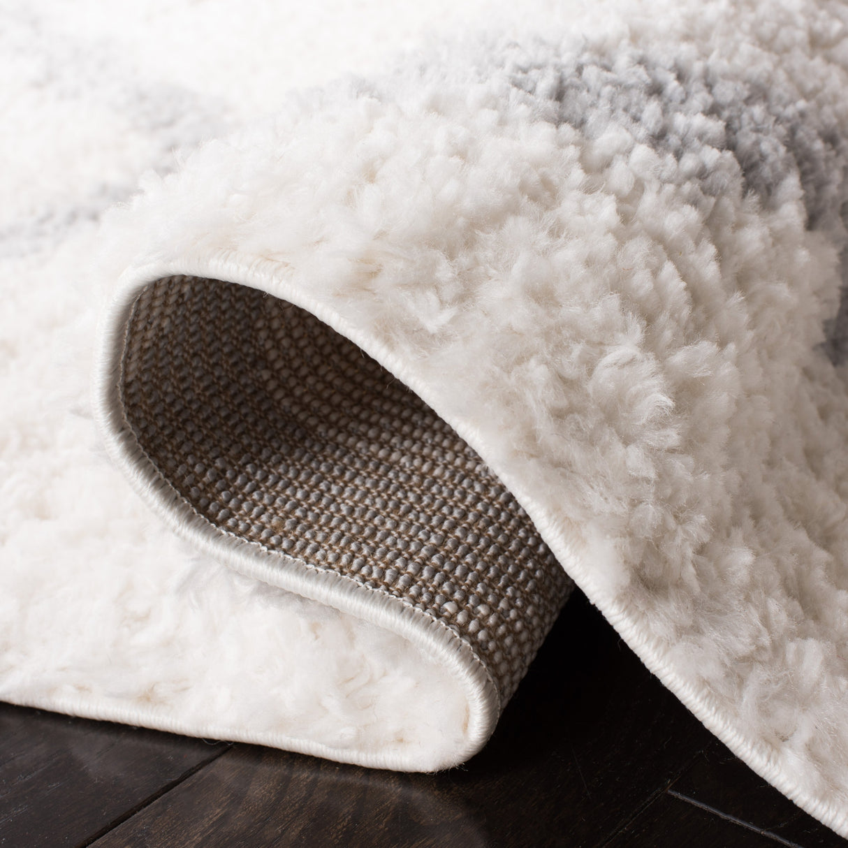 Safavieh Parma Shag Pma521A Cream/Grey Rug.