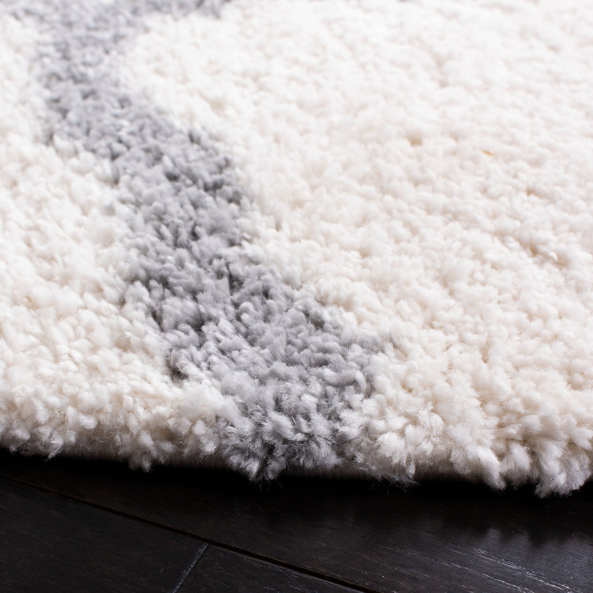 Safavieh Parma Shag Pma521A Cream/Grey Rug.