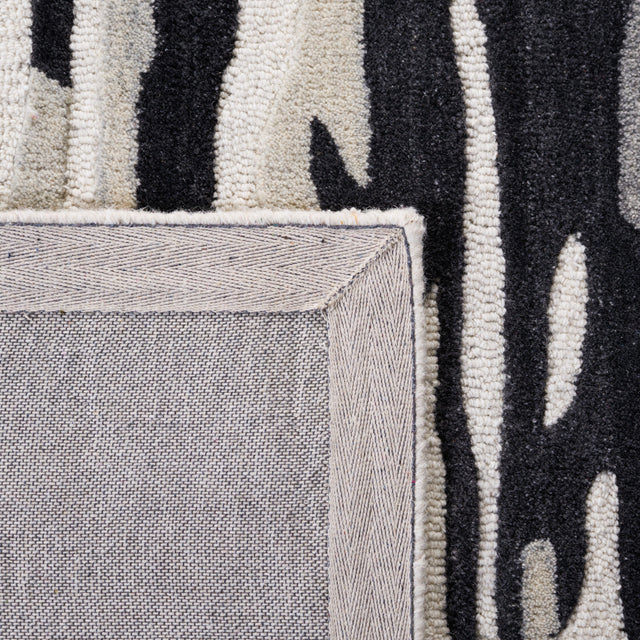 Safavieh Rodeo Drive Rd858Z Ivory/Black Rug.