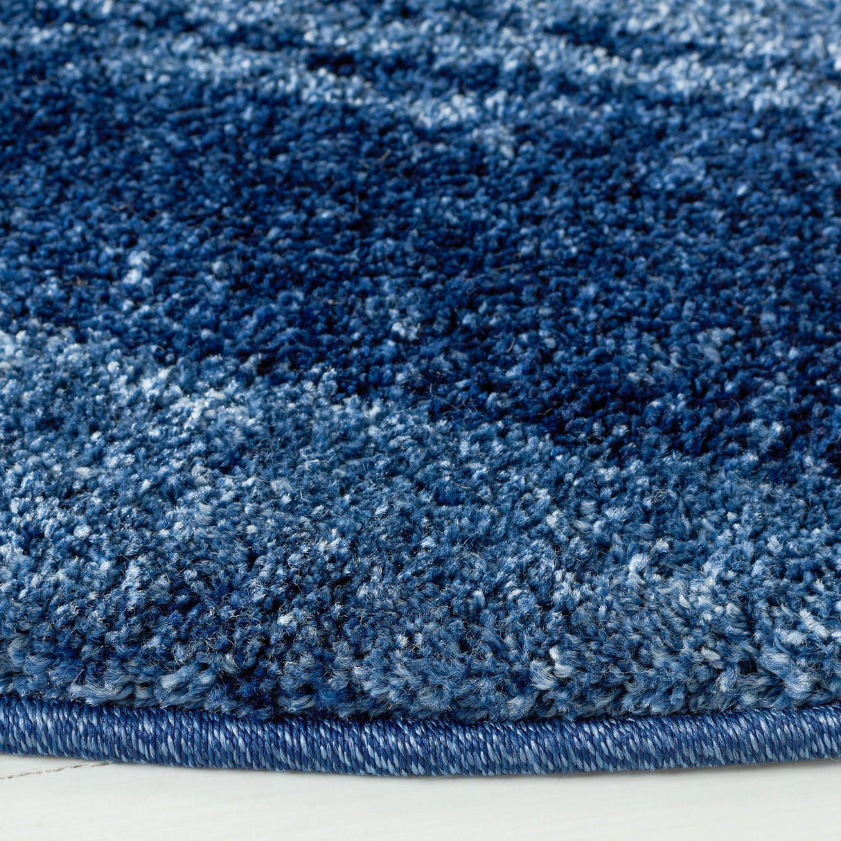 Safavieh Retro Ret2693 Light Blue/Blue Rugs.