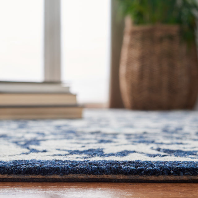 Safavieh Roslyn Ros603N Navy/Light Blue Rugs.
