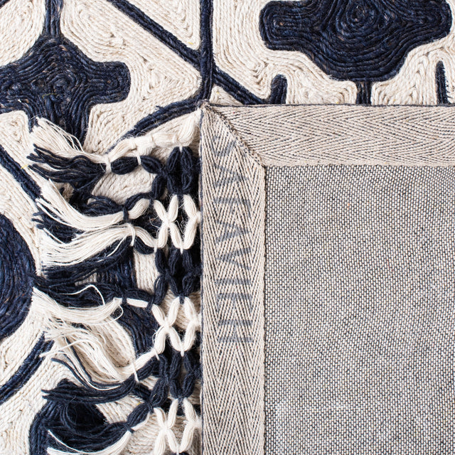 Safavieh Sahara Sah407N Navy/Ivory Rugs.