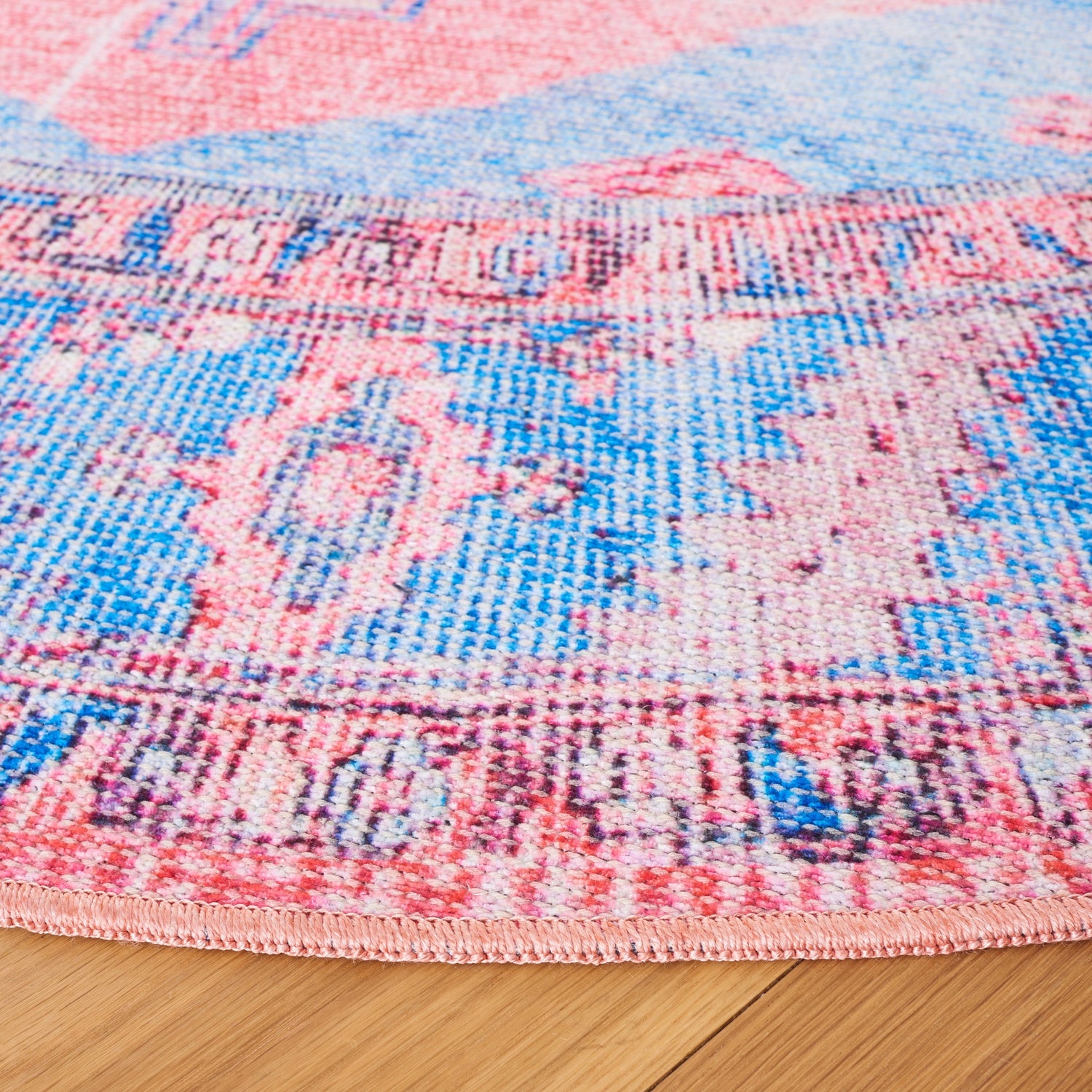 Safavieh Serapi Sep356J Light Blue/Beige Rugs.