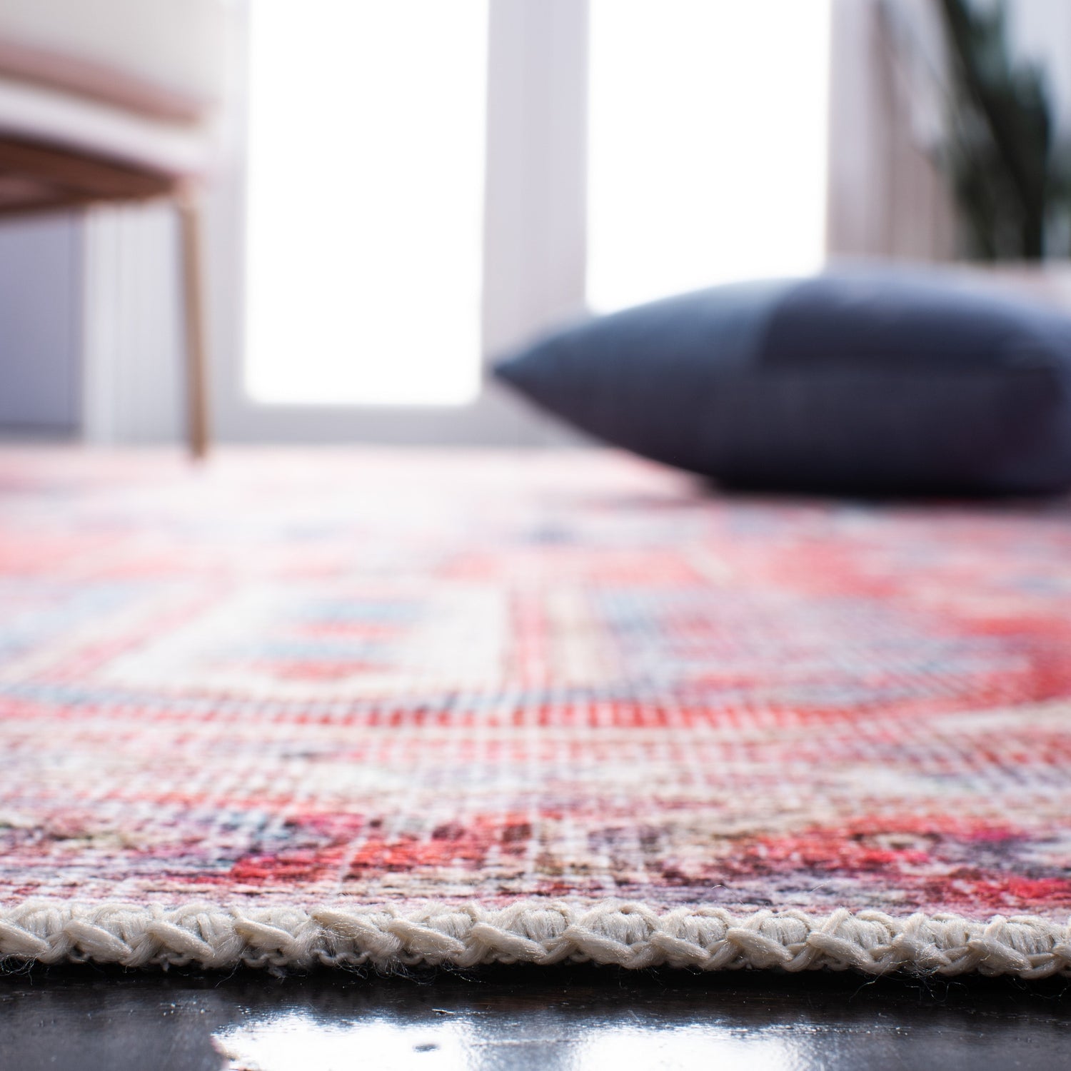 Safavieh Serapi Sep389Q Red/Navy Rugs.