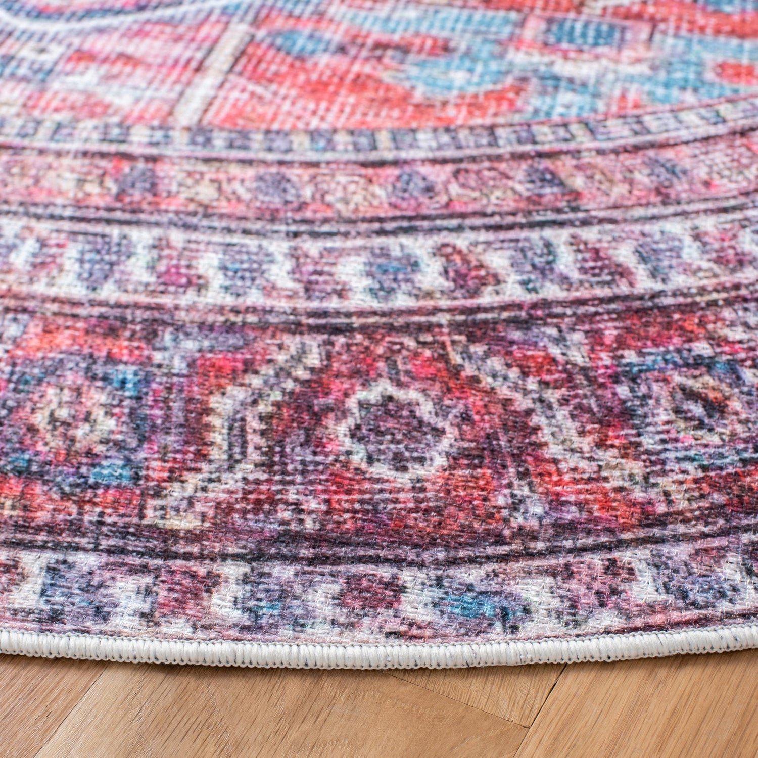 Safavieh Serapi Sep389Q Red/Navy Rugs.