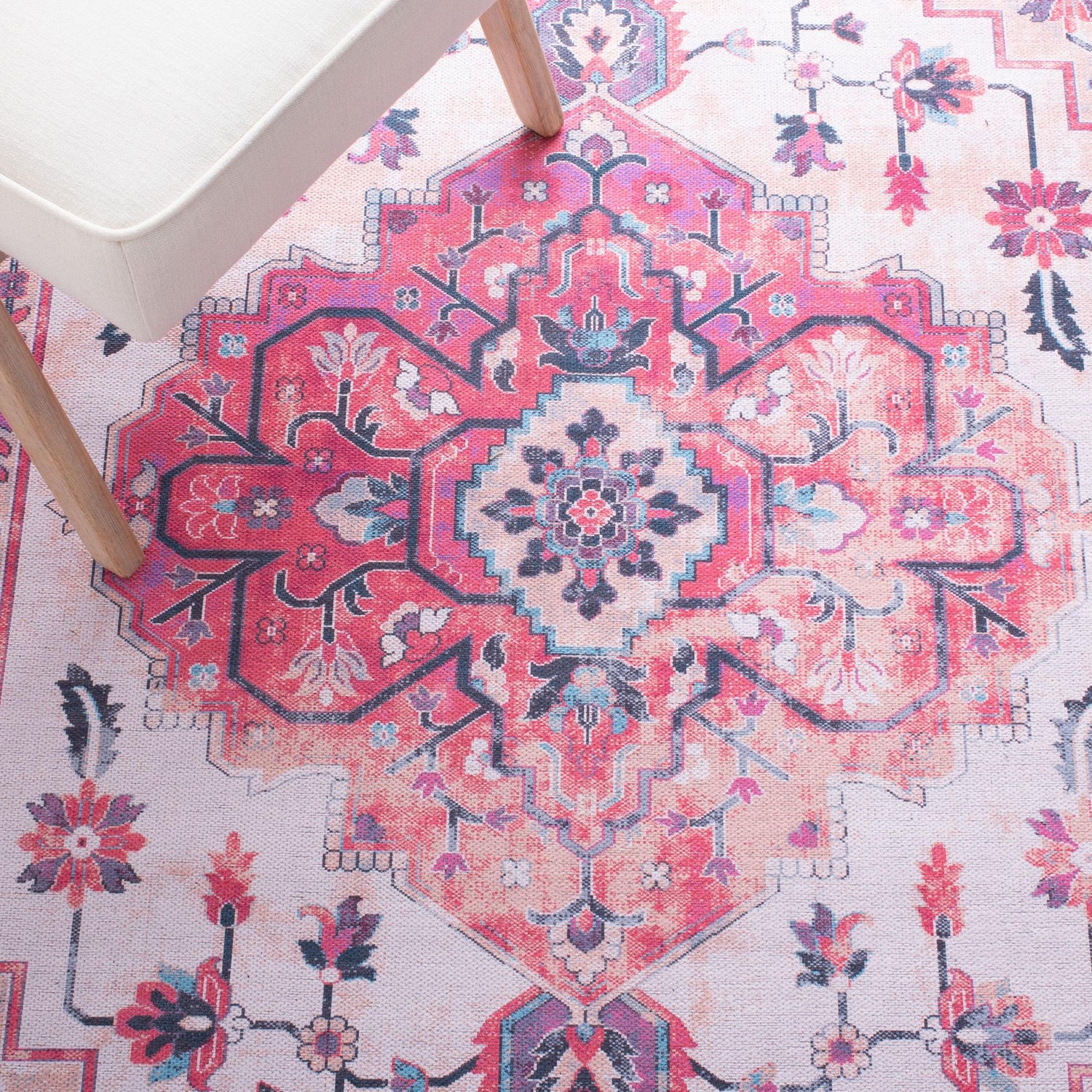 Safavieh Serapi Sep504A Ivory/Light Blue Rugs.