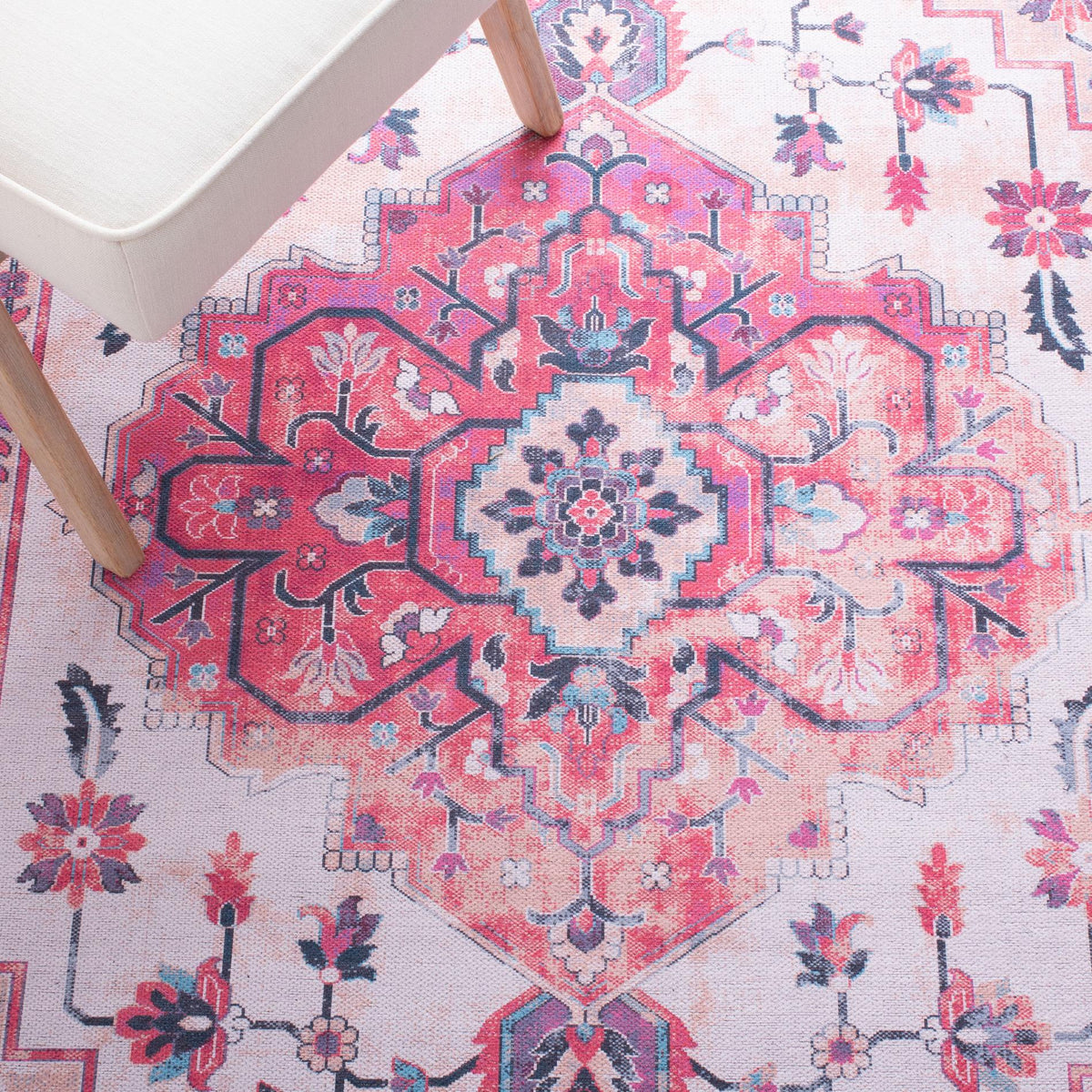 Safavieh Serapi Sep504A Ivory/Light Blue Rugs.