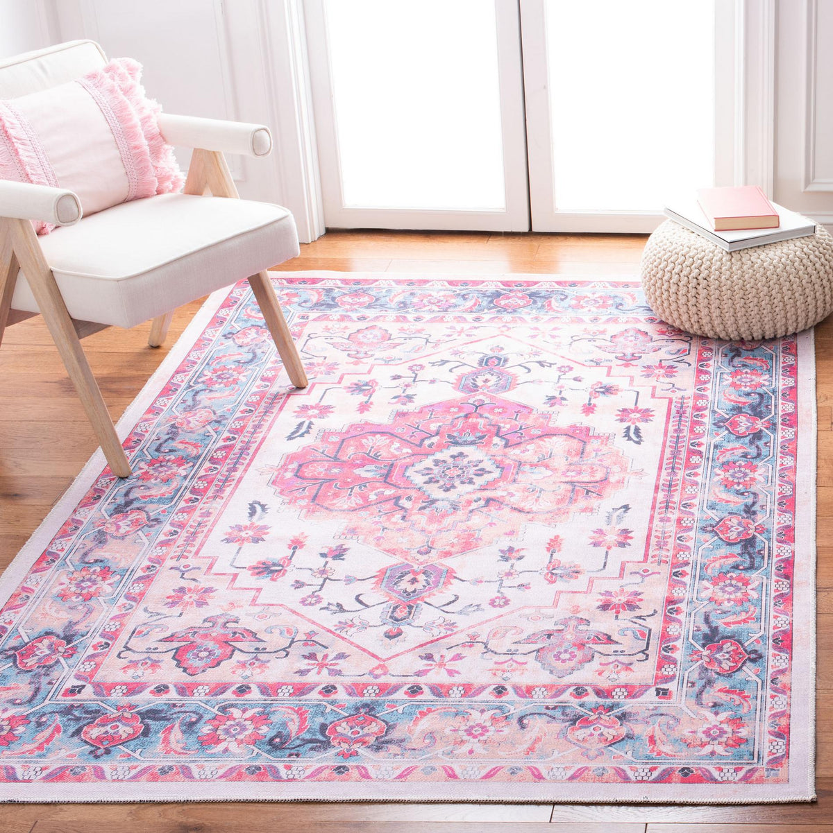 Safavieh Serapi Sep504A Ivory/Light Blue Rugs.