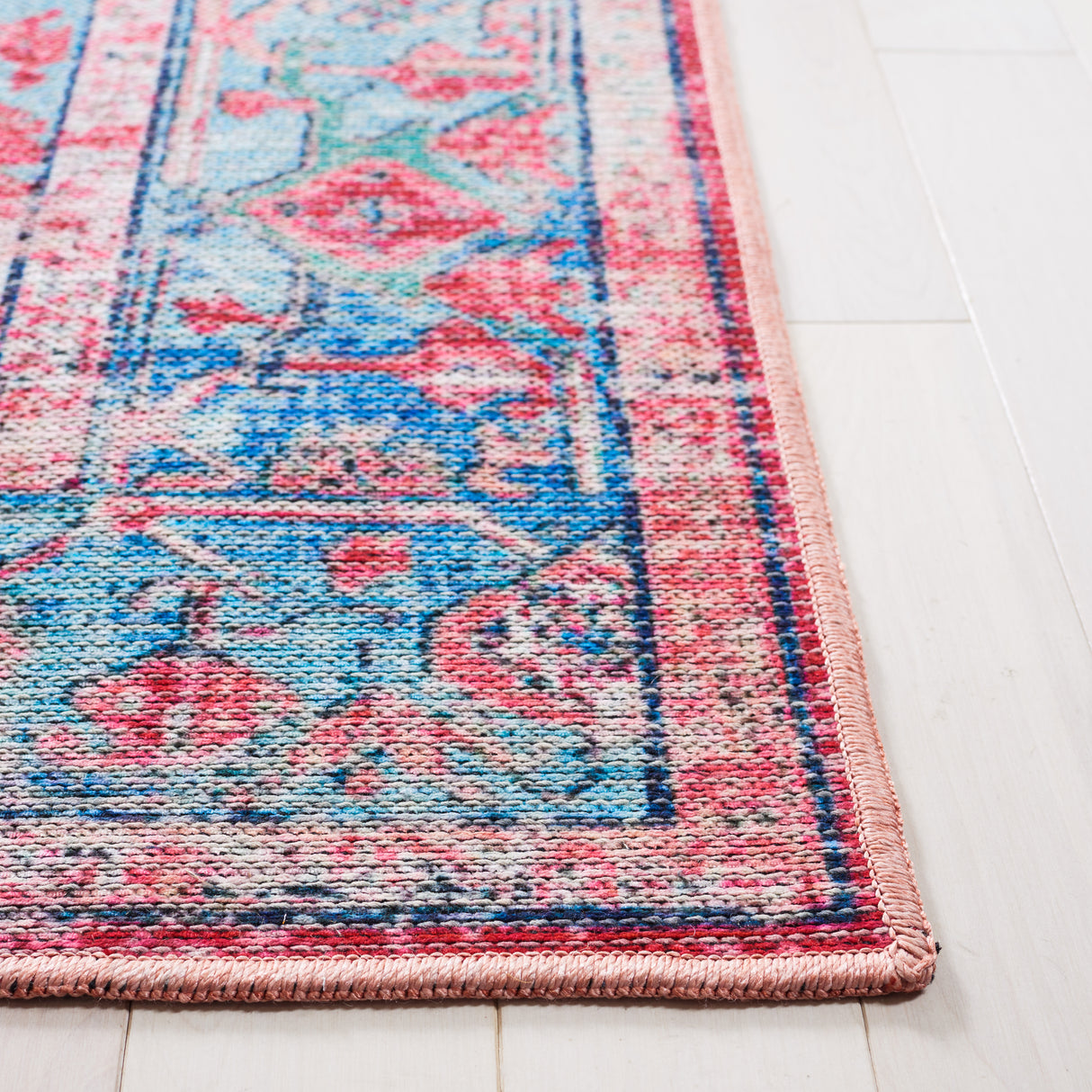Safavieh Serapi Sep518J Light Blue/Red Rugs.