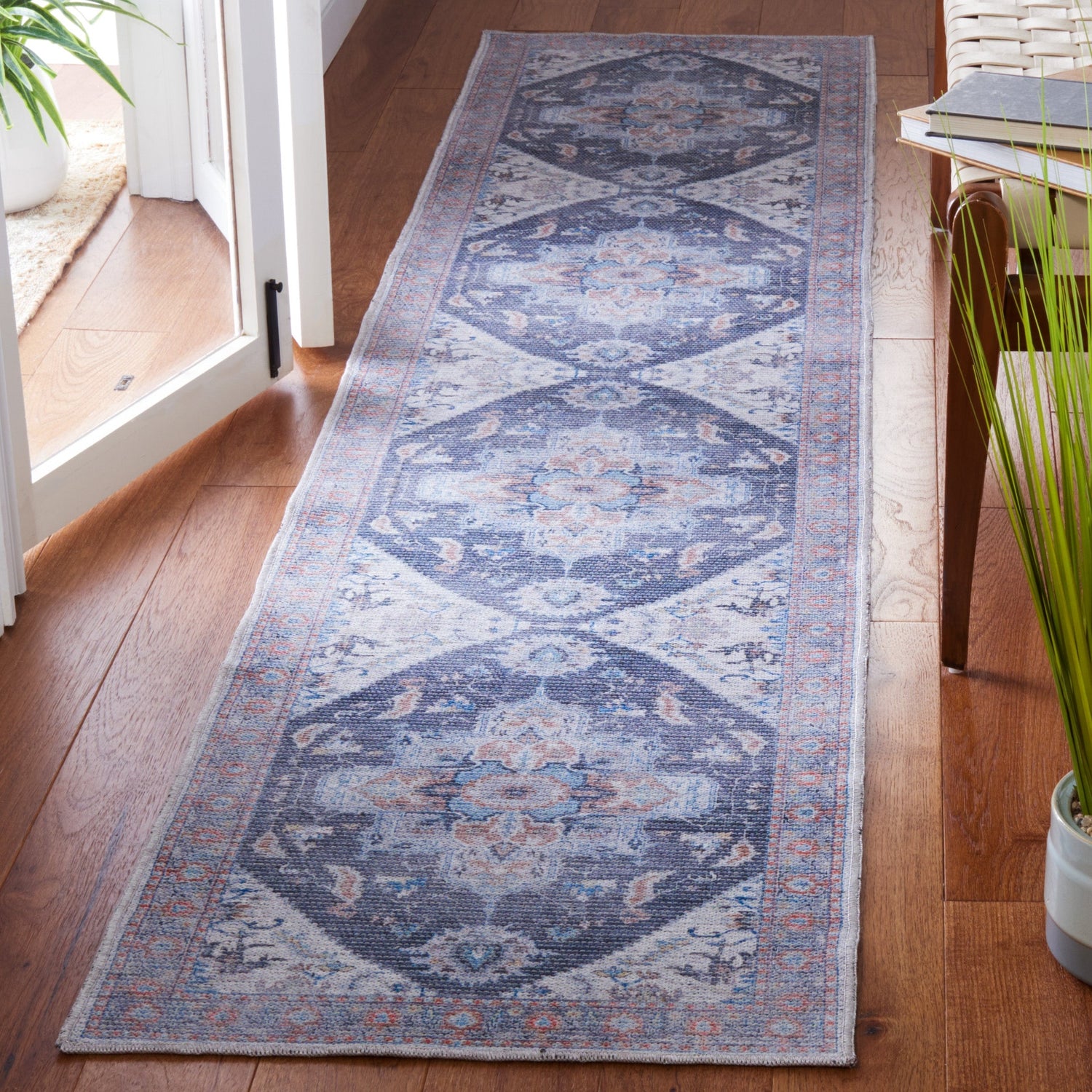 Safavieh Serapi Sep537H Charcoal/Ivory Rugs.