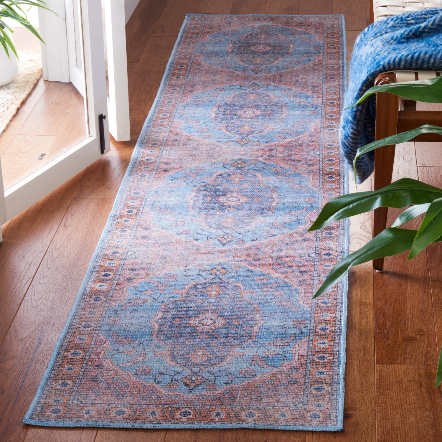 Safavieh Serapi Sep540M Blue/Orange Rugs.
