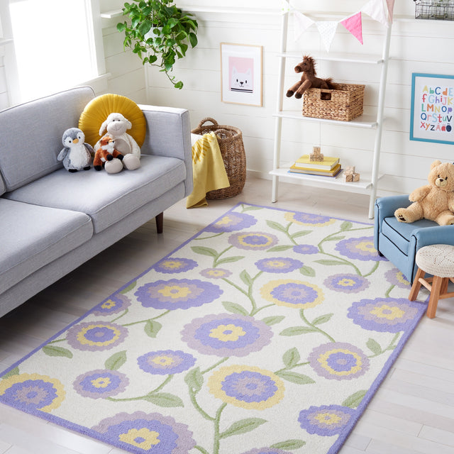 Safavieh Safavieh Kids Sfk355V Lavander/Ivory Rug.