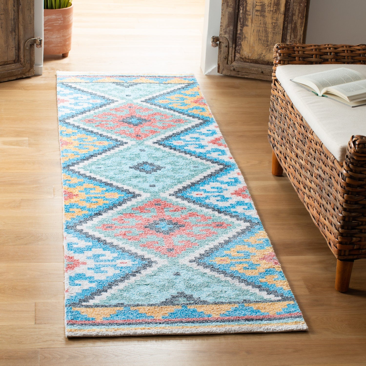 Safavieh Saffron Sfn560M Blue/Aqua Rugs.