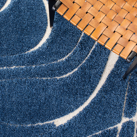 Safavieh Shag Sg471 Navy/Ivory Rug.