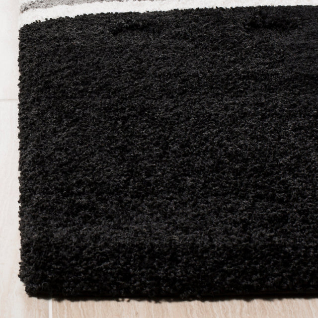 Safavieh Shag Sg473 Black/Ivory Rug.