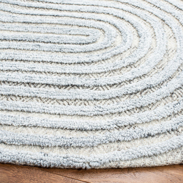 Safavieh Southampton Sha301F Grey Rugs.