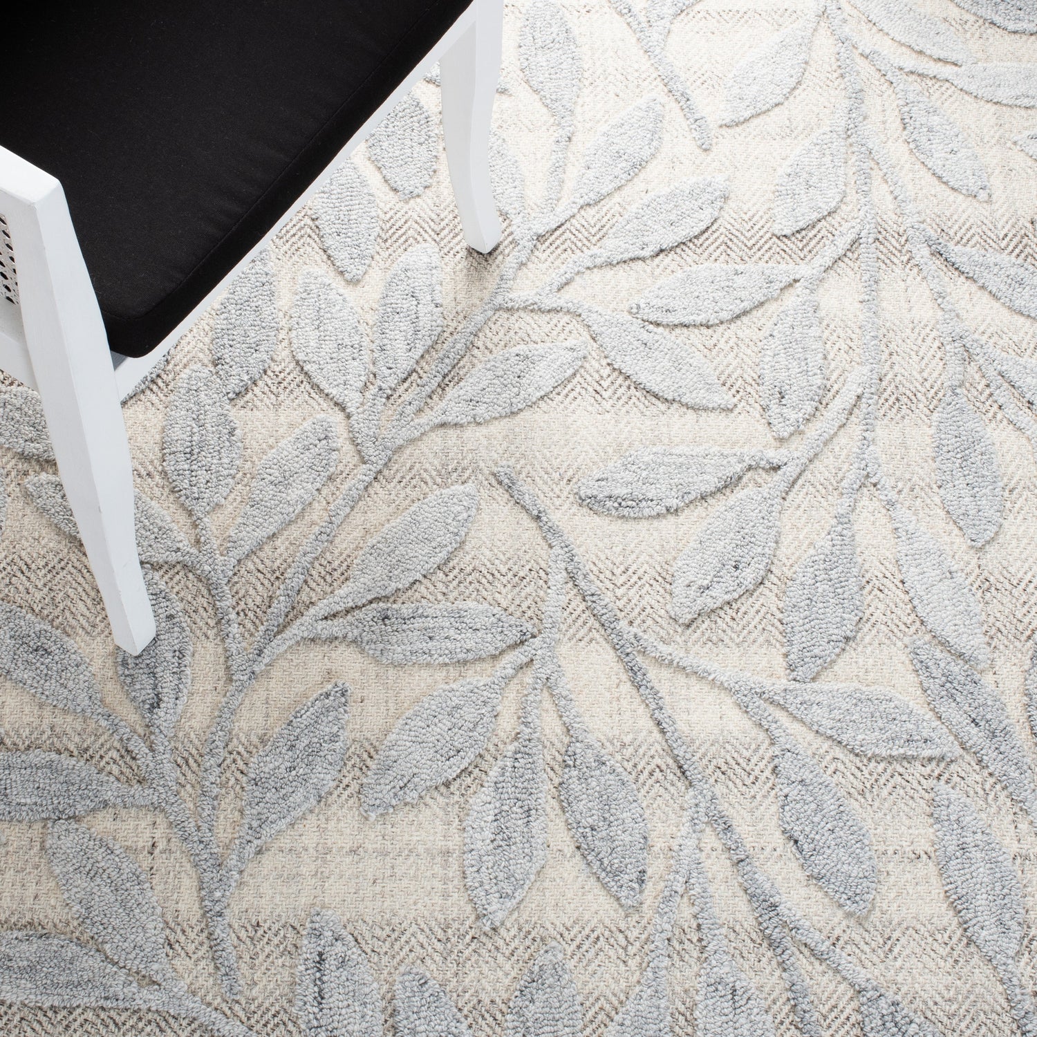 Safavieh Southampton Sha302F Grey Rugs.