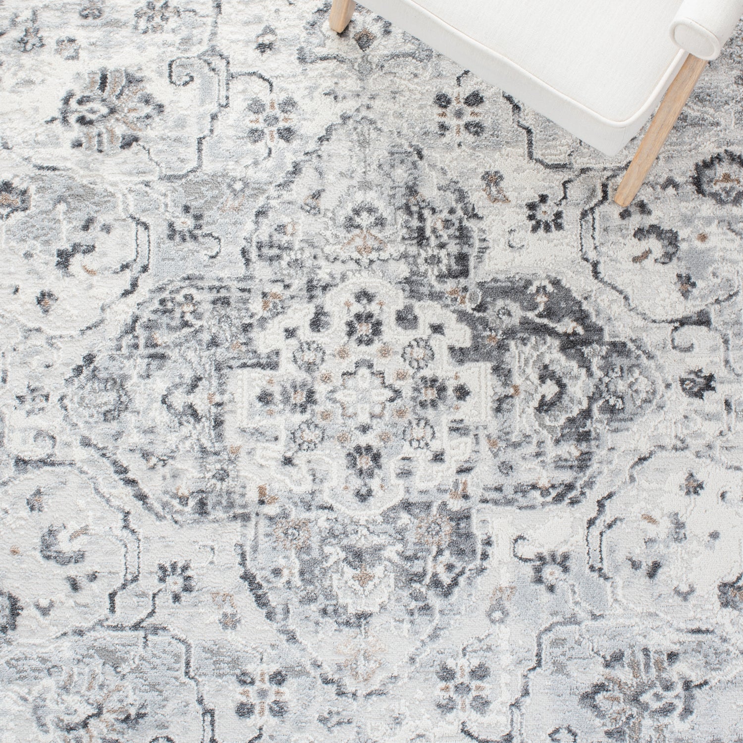 Safavieh Shivan Shv136F Ivory/Grey Rugs.