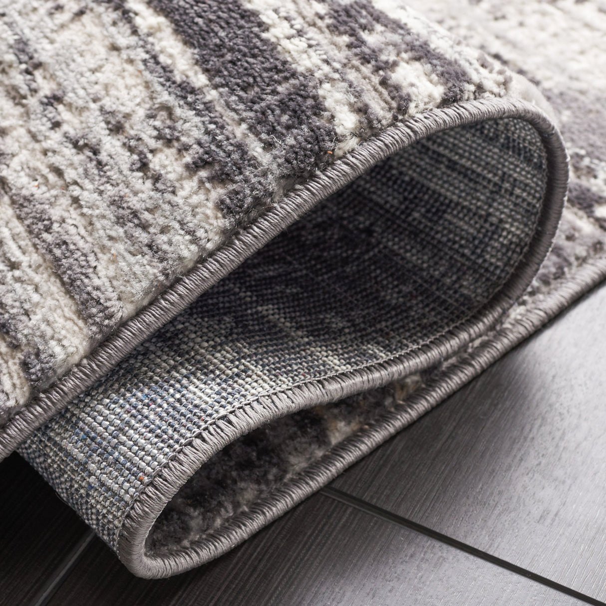 Safavieh Shivan Shv191F Light Grey/Dark Grey Rugs.