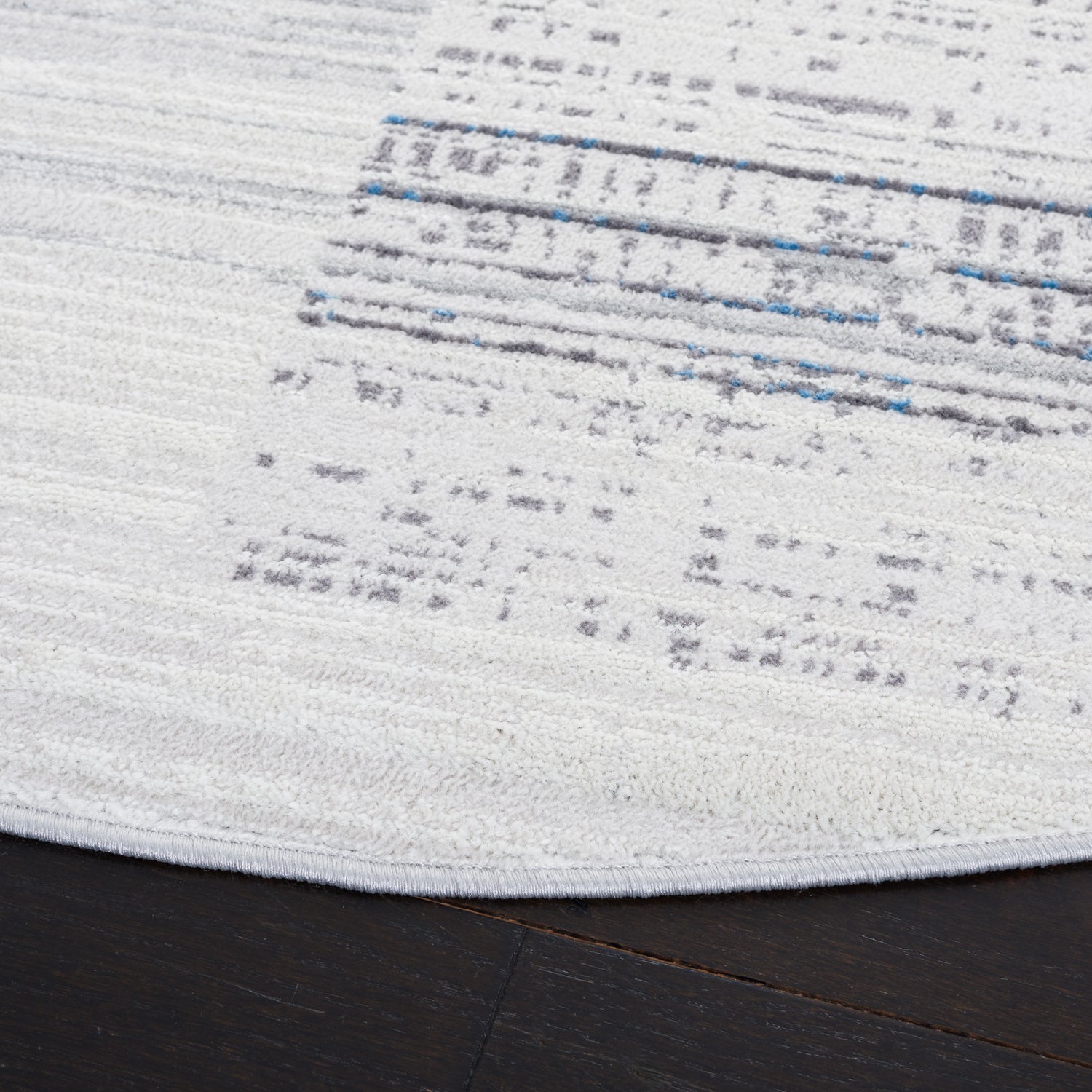 Safavieh Shivan Shv198M Ivory/Blue Rugs.